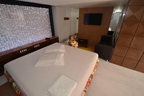 Love Time Hotel (adult Only)
