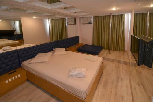 Love Time Hotel (adult Only)