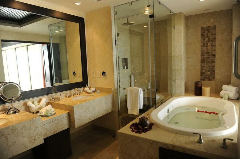 Hotel Garza Blanca Residences