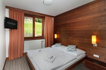 Hotel Adam