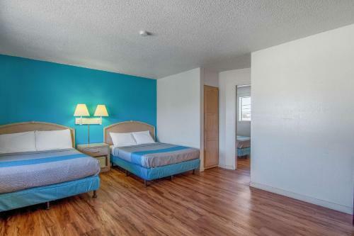 Motel 6 Fort Bragg