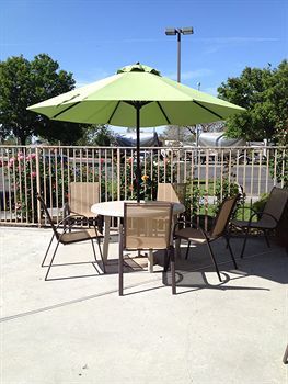 Motel 6 Fresno - North Barcus Avenue