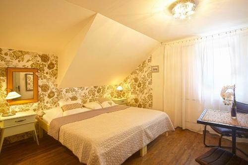 Hostal Penzion Kostnicky Dum
