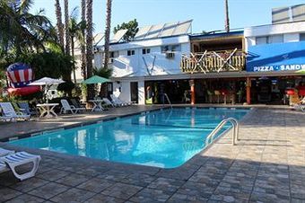 Los Angeles Adventurers All Suite Hotel