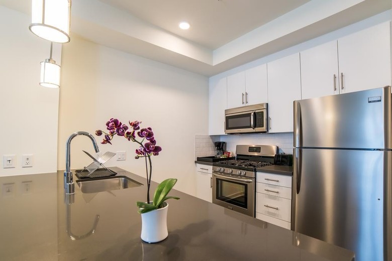 Wilshire Residence Apartment