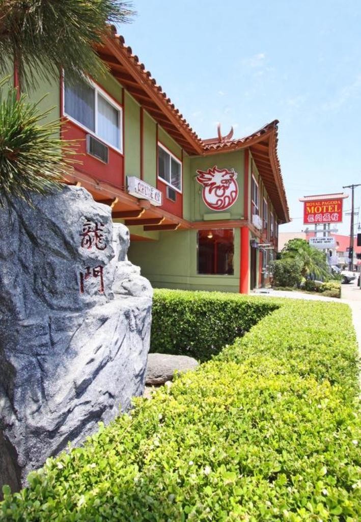 Royal Pagoda Motel