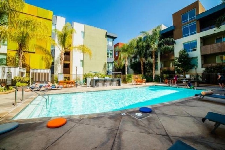 The Hollywood Ray Apartment