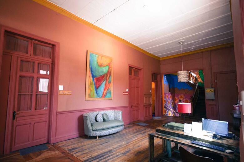 Happy House Hostel