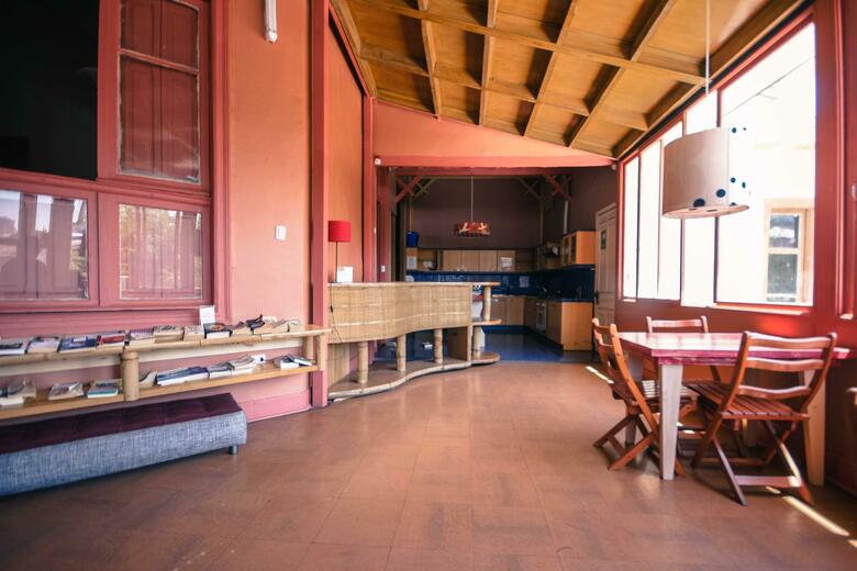 Happy House Hostel