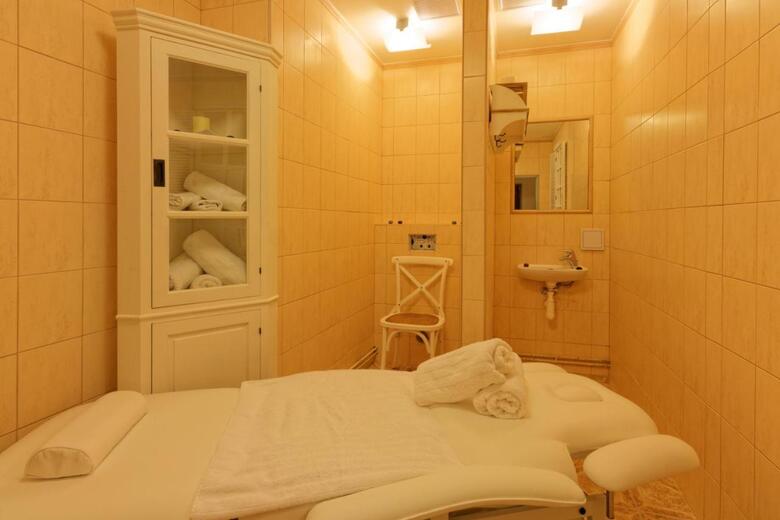 Hostal Enjoy Inn
