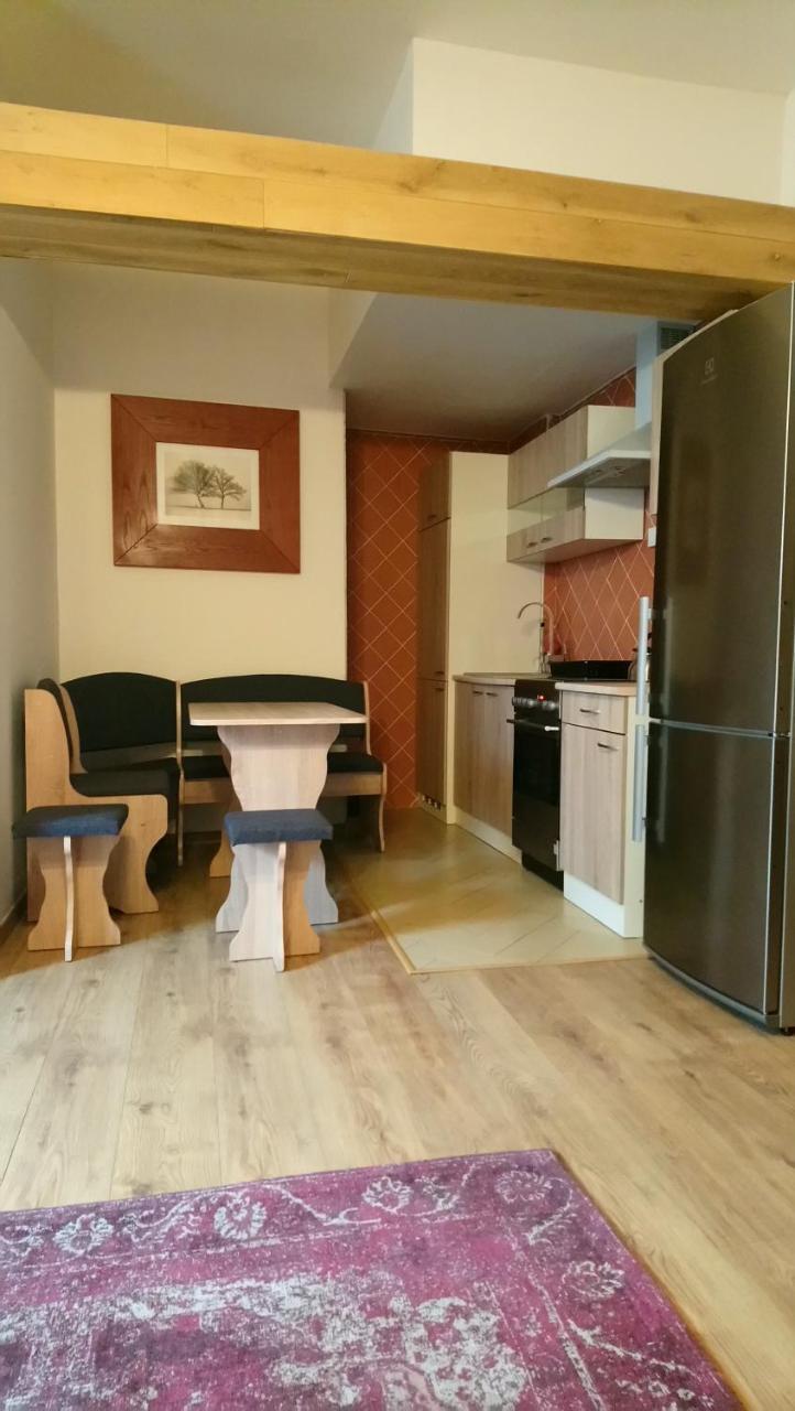 Hostal Enjoy Inn