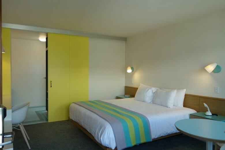 Beverly Laurel Motor