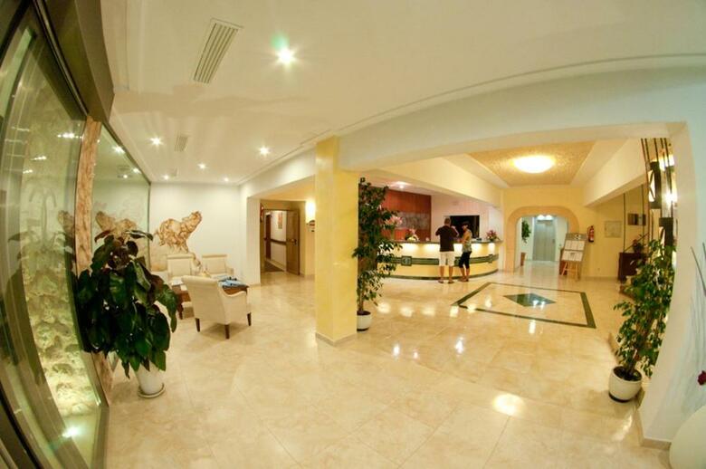 Hotel Cala Gat