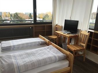 Aqua Hotel & Hostel
