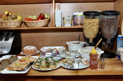 Hostal Pension Nika