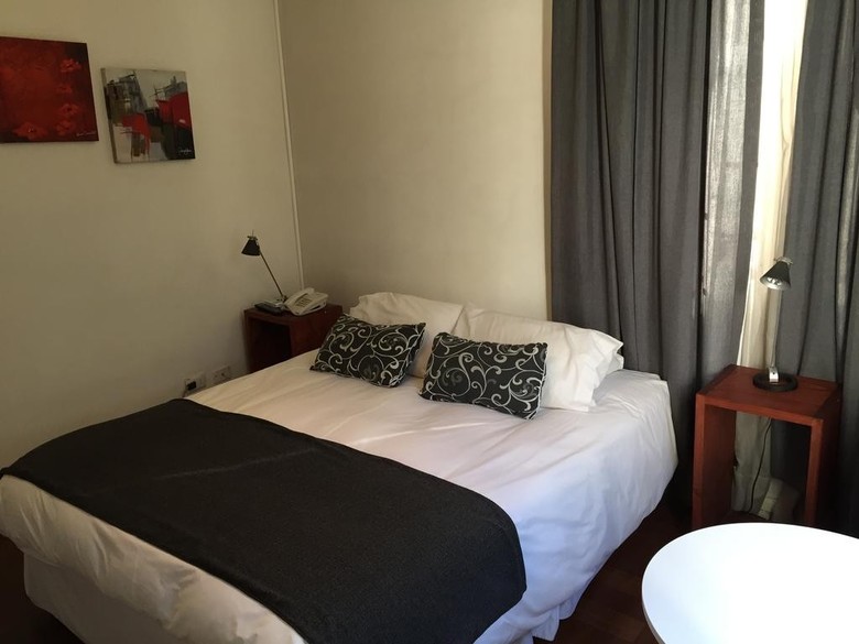We Hotel