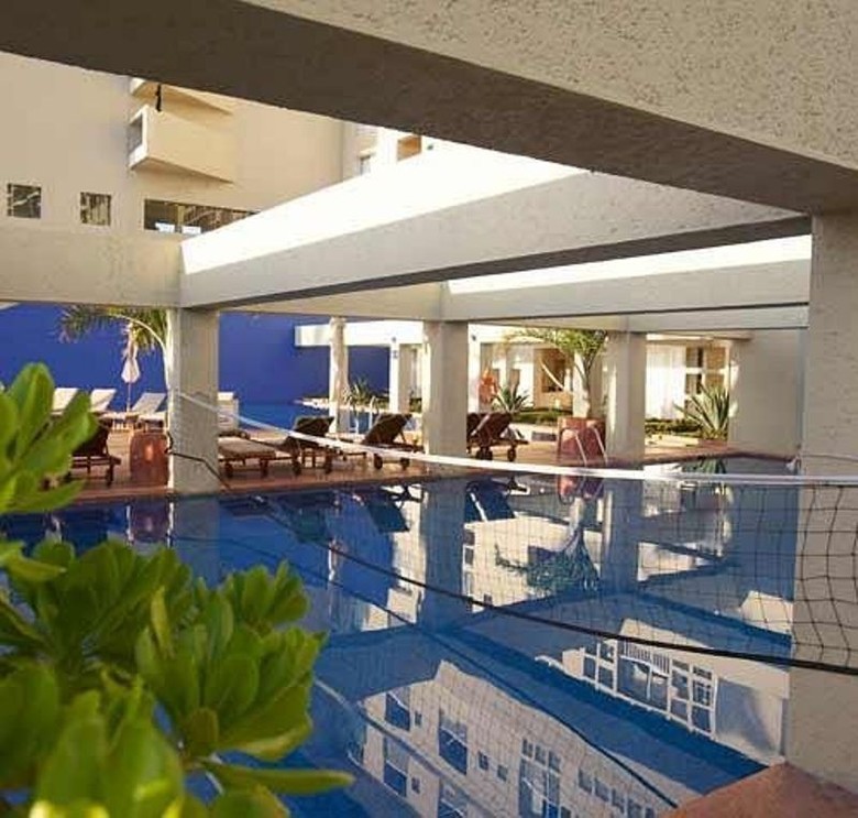 Hotel Raintree�s Club Regina