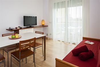 Aparthotel Domino