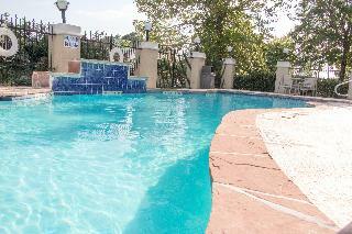 Hotel Holiday Inn Express & Suites North