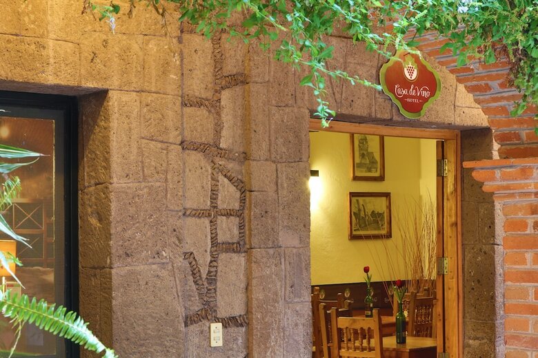 Hotel Casa De Vino