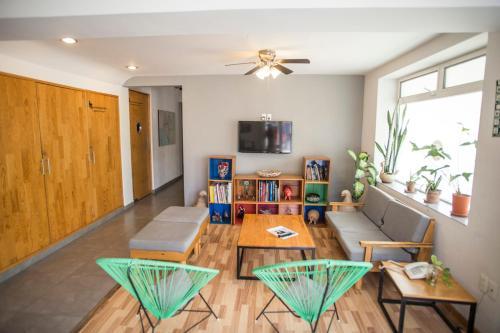 Albergue Hostal Tres Central