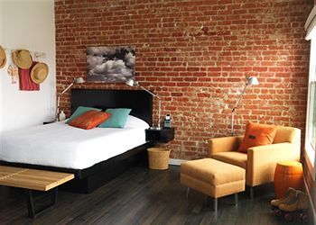 Hotel Venice Breeze Suites
