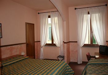 Hotel Monica