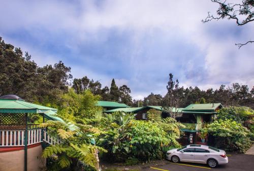 Lodge Chalet Kilauea Collection