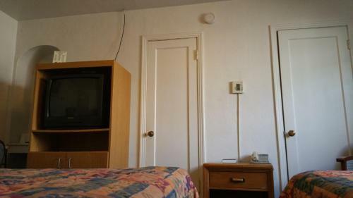 San Joaquin Motel