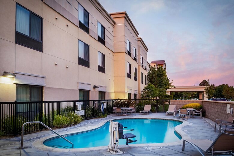 Hotel Springhill Suites By Marriott Modesto
