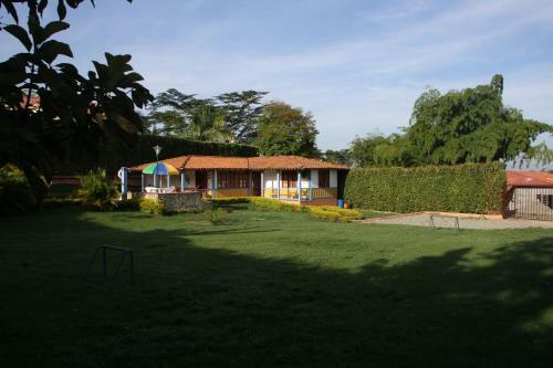Hostal Villa Flor Blanca