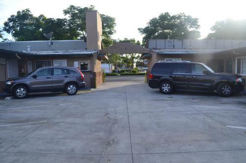Searle Motel