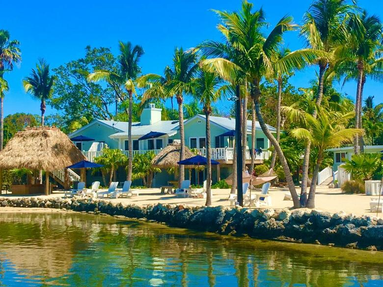 Hotel Coconut Palm Inn