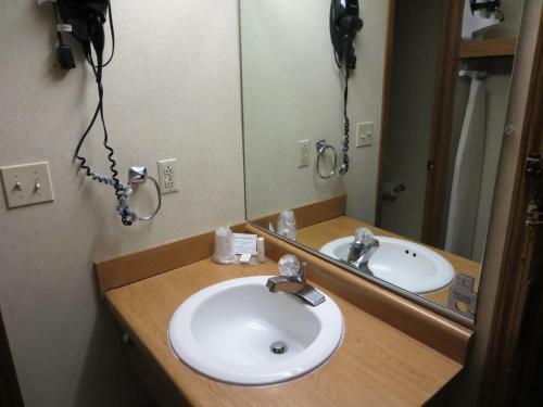 Hotel Homestyle Inn And Suites Springfield