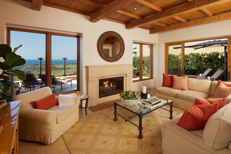 Hotel Resort At Pelican Hill