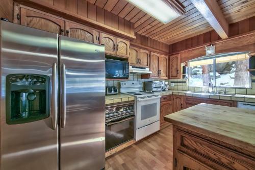 Hodge Podge Lodge By Tahoe Management Services