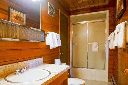 Hodge Podge Lodge By Tahoe Management Services