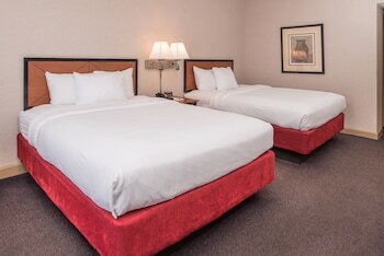 Hotel Hawthorne Inn & Conference Center