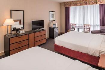 Hotel Hawthorne Inn & Conference Center