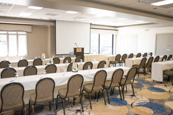 Eastland Suites Hotel & Conference Center