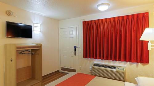 Motel 6 Chico