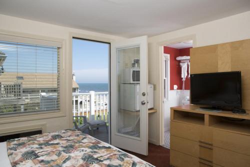 Motel The Corsair & Cross Rip Oceanfront