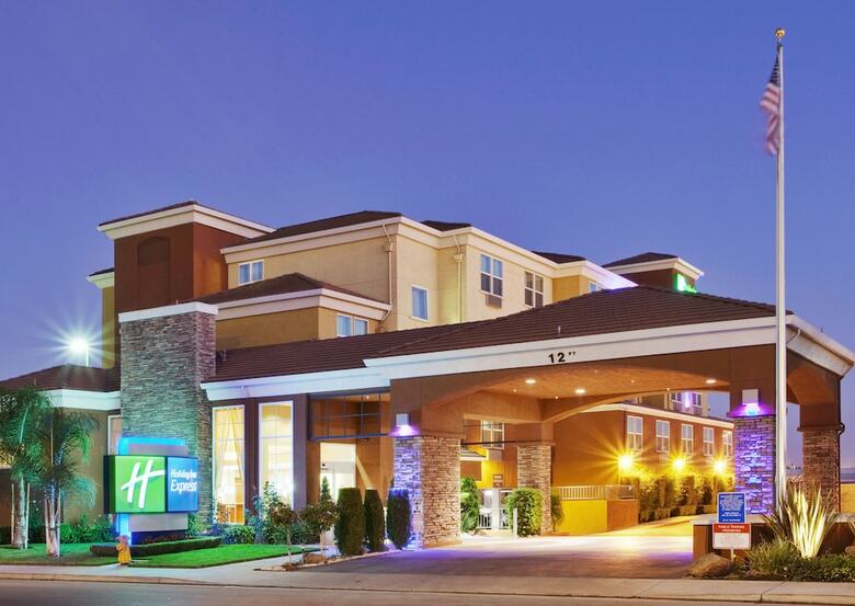 Hotel Holiday Inn Express- West Sacramento