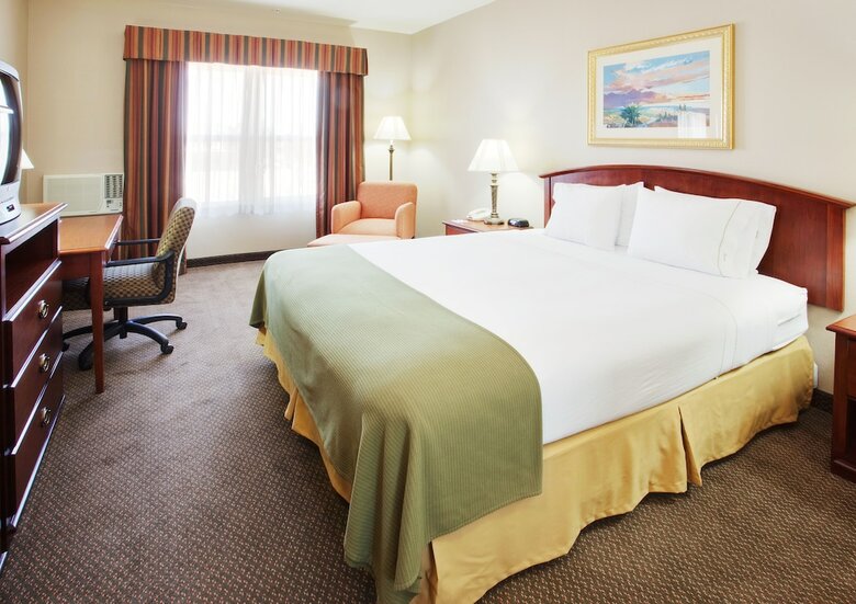 Hotel Holiday Inn Express- West Sacramento