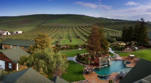 Hotel Purple Orchid Resort & Spa