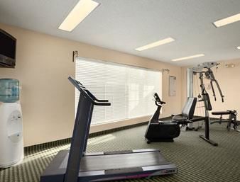 Motel Baymont Inn & Suites - Calhoun