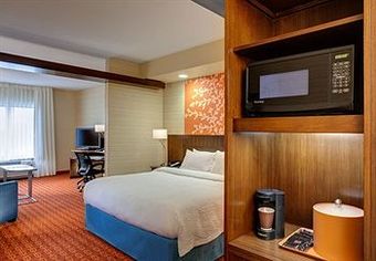 Hotel Fairfield Inn And Suites By Marriott Calhoun