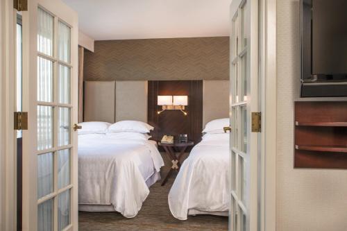 Hotel Sheraton Suites Chicago Elk Grove