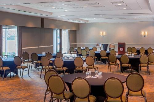Hotel Sheraton Suites Chicago Elk Grove