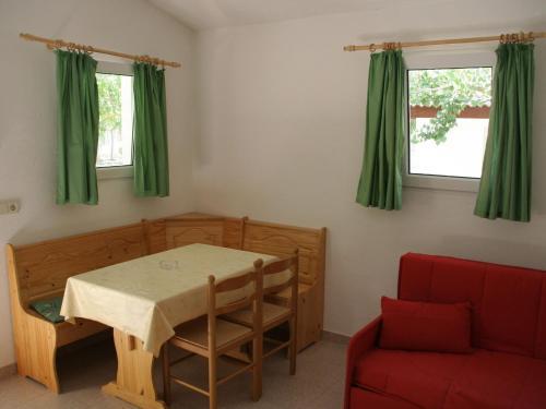 Holiday Home Vakantiepark Is�bena II